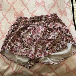 Lululemon Track that shorts
